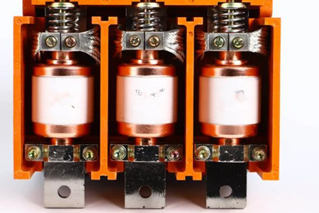 高壓真空開關(guān)管出現(xiàn)黃斑，這幾點原因需掌握！